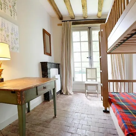 펜션 Pavillon Du Chateau Le Pin-la-Garenne