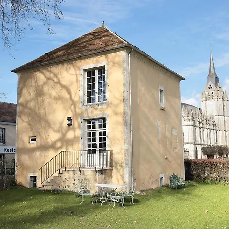 Pavillon Du Chateau Le Pin-la-Garenne